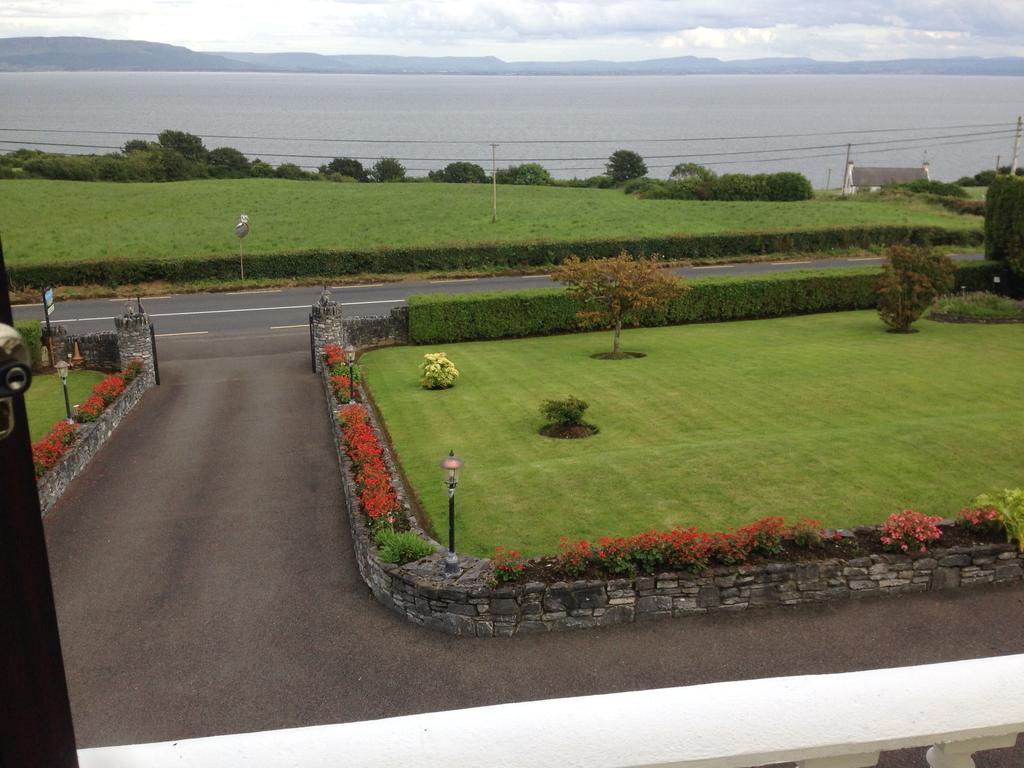 Seawater View Accomadation - Accommodation Only Red Castle Room photo